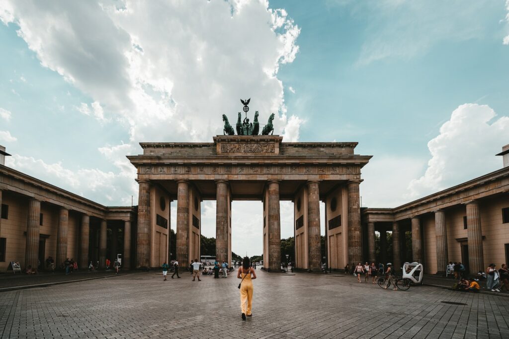 claudio-schwarz-TScGhJM716g-unsplash-5-1024×683